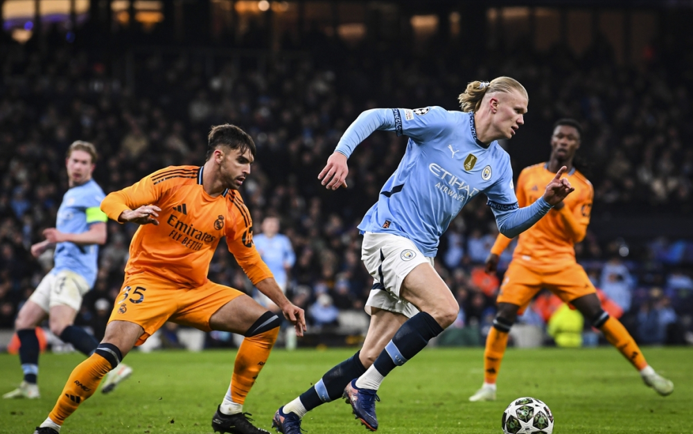 埃因霍温对阿森纳