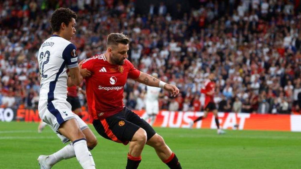 在曼联效力过的中场球员